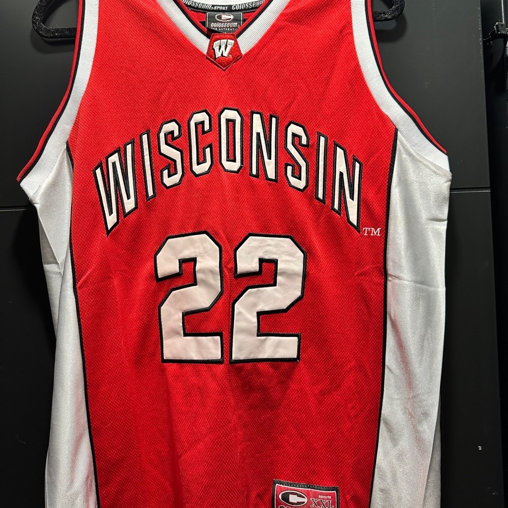 VINTAGE Wisconsin Badgers “22” Basketball Jersey